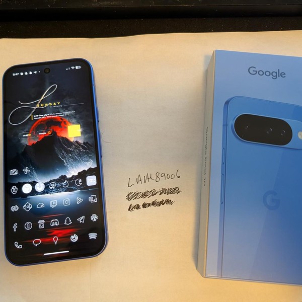 Google Pixel 10 - Unlocked, 128 GB, Indigo, GLBW0