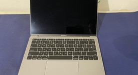 Good
													MacBook Air 2019 - 13" - I5, Gray, 512 GB, 16 GB, photo 2 of 11