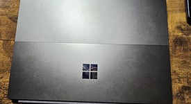 Good
													Microsoft Surface Pro 9 - Wi-Fi, I5, Forest, 256 GB, 8 GB, Wi-Fi, photo 1 of 6