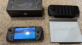 Mint
													Asus ROG Ally X - Z1 Extreme, Black, 2 TB, 24 GB, photo 1 of 9