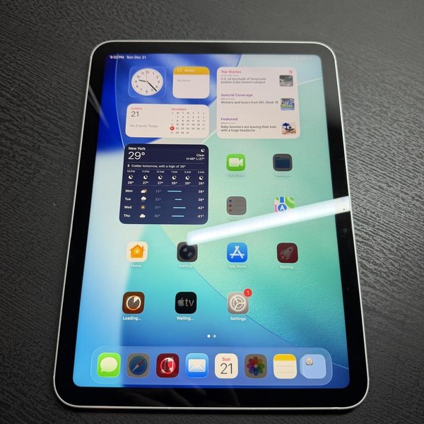 Apple iPad 10th Gen - Unlocked, 64 GB, Silver, A2757