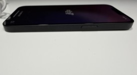 Mint
													Apple iPhone 16e - Unlocked, Black, 128 GB, A3212, photo 4 of 8