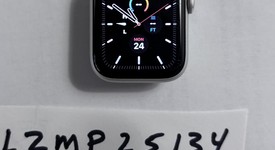 Good
													Apple Watch SE 2nd Gen 40mm - Silver, A2722 - GPS, Aluminum, photo 1 of 9