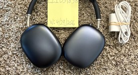Used
													Apple AirPods Max - Gray, photo 1 of 5