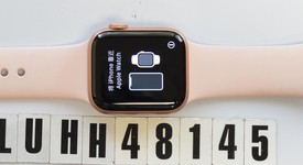 Good
													Apple Watch Series 4 40mm - Sprint, Gold, A1975 - Cellular, Aluminum, photo 3 of 5