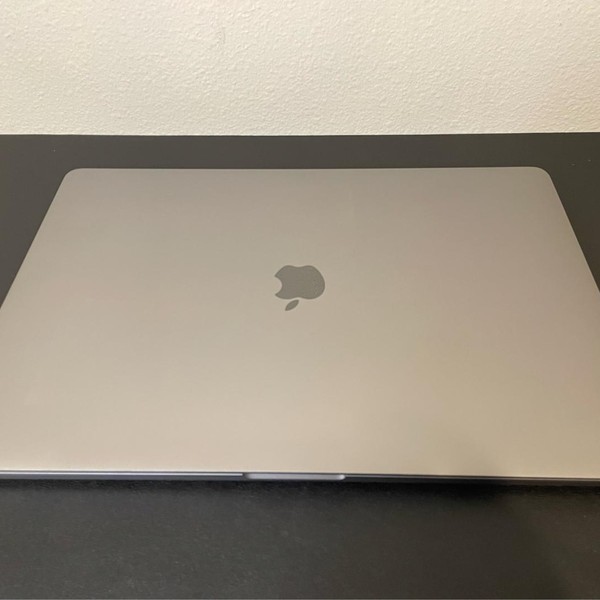 MacBook Pro 2019 - 16 inch - 512 GB, Gray, 32 GB, Intel Core i9