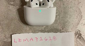 Used
													Apple AirPods 4th Gen - Active Noise Cancellation, photo 3 of 9