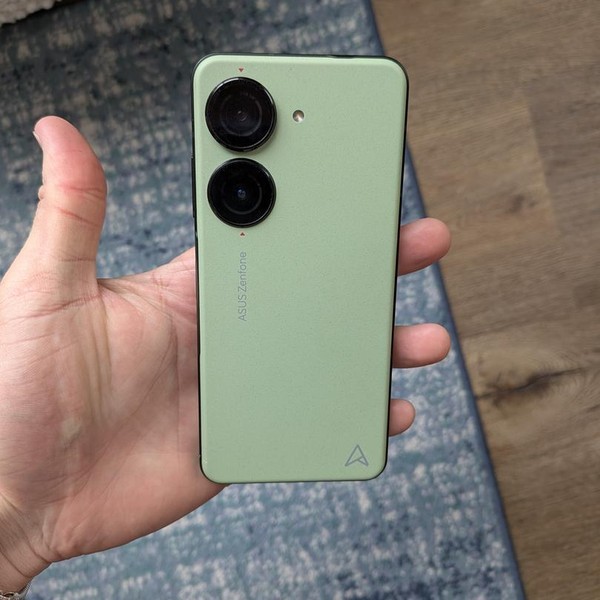 Asus Zenfone 10 - Unlocked, 256 GB, Green, 8 GB, U.S.