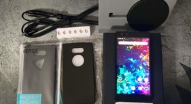 Mint
													Razer Phone 2 - Unlocked, Black, photo 1 of 8