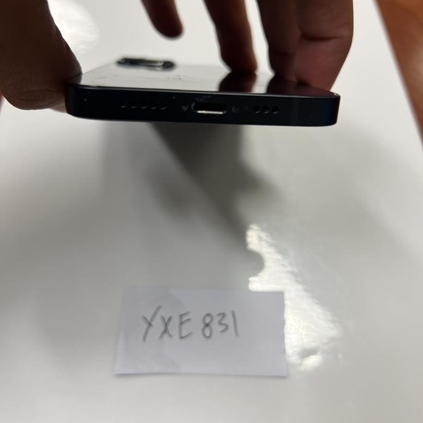 Apple iPhone 13 - Unlocked Non-US, 128 GB, Midnight, A2631