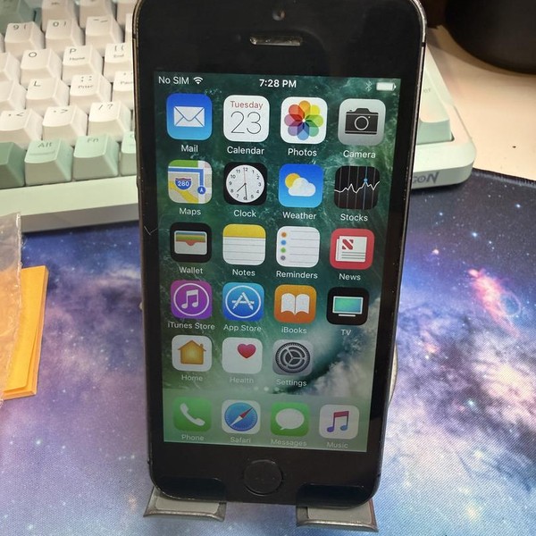 Apple iPhone 5S - Telus, 16 GB, Gray, A1533
