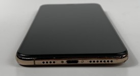 Good
													Apple iPhone Xs Max - Unlocked, Gold, 64 GB, A1921, photo 5 of 7