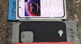 Mint
													OnePlus 15 - Unlocked Non-US, Infinite Black, 1 TB, 16 GB, photo 4 of 32