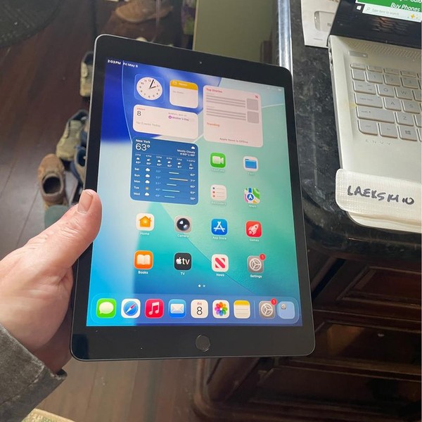 Apple iPad (8th Gen) - Unlocked, 128 GB, Gray, A2428