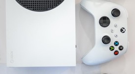 Mint
													Xbox Series S (2020) - White, 512 GB, photo 1 of 9