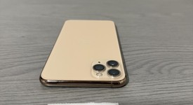 Mint
													Apple iPhone 11 Pro Max - Unlocked, Gold, 64 GB, A2161, photo 5 of 7