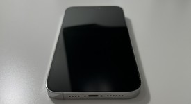 Good
													Apple iPhone 14 Pro Max - Unlocked, Silver, 256 GB, A2651, photo 3 of 6