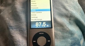 Good
													Apple iPod Nano 5th Gen - Silver, 8 GB, photo 6 of 6