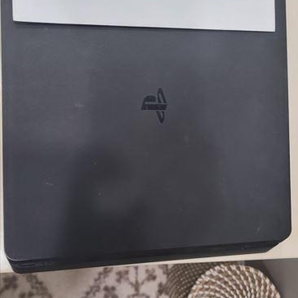 PlayStation 4 Slim - Black, 1 TB