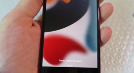 Fair
													Apple iPhone SE 3rd Gen 2022 - Unlocked, Red, 64 GB, A2595, photo 4 of 6