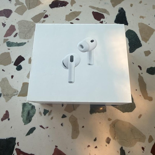 Apple AirPods Pro 3