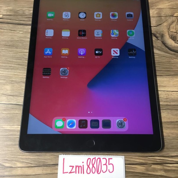 Apple iPad 7th Gen - Unlocked, 32 GB, Gray, A2200