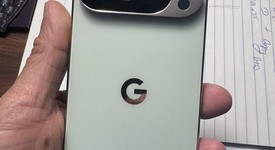 Mint
													Google Pixel 10 Pro - Unlocked, Jade, 256 GB, G4QUR, photo 5 of 9