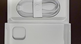 Mint
													Apple iPhone 16 Pro Max - Unlocked, White, 256 GB, A3084, photo 5 of 7