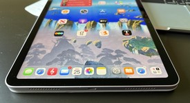 Mint
													Apple iPad Air 11" (M3) 2025 - Wi-Fi, Purple, 128 GB, A3266, photo 4 of 8