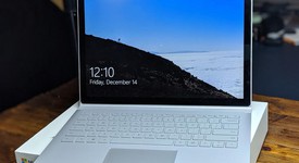 Mint
													Microsoft Surface Book 2 13.5" - I7, 256 GB, 8 GB, photo 1 of 14