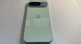 Mint
													Google Pixel 9 - Unlocked, Wintergreen, 128 GB, 12 GB, G2YBB, photo 3 of 5