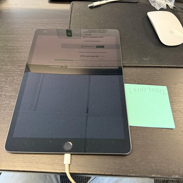Apple iPad 9th Gen - Unlocked, 256 GB, Gray, A2603