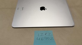 Mint
													Apple iPad Pro 13" (M4) 2024 - Wi-Fi, Silver, 256 GB, 8 GB, A2925, Standard Glass, photo 3 of 5