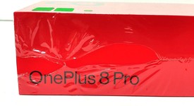New
													OnePlus 8 Pro - Unlocked Non-US, Green, 128 GB, 8 GB, IN2020, photo 3 of 5