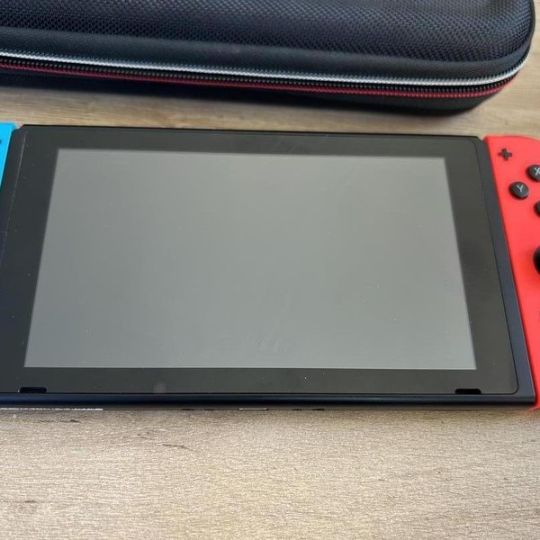 Nintendo Switch - 32 GB, Red & Blue