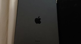 Mint
													Apple iPad Air 5th Gen - Unlocked, Gray, 64 GB, A2589, photo 2 of 19