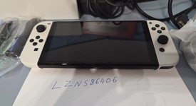 Mint
													Nintendo Switch - OLED - White, 64 GB, photo 2 of 5