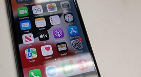 Fair
													Apple iPhone SE 2nd Gen 2020 - Unlocked, Black, 64 GB, A2275, photo 2 of 4