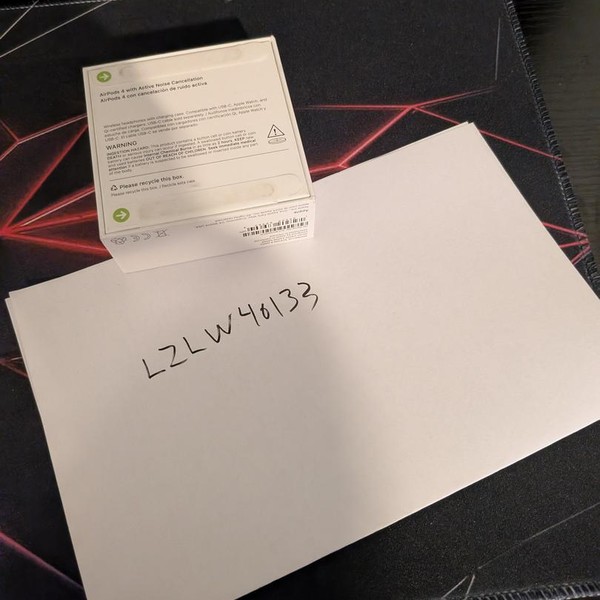 Apple AirPods 4th Gen - Active Noise Cancellation