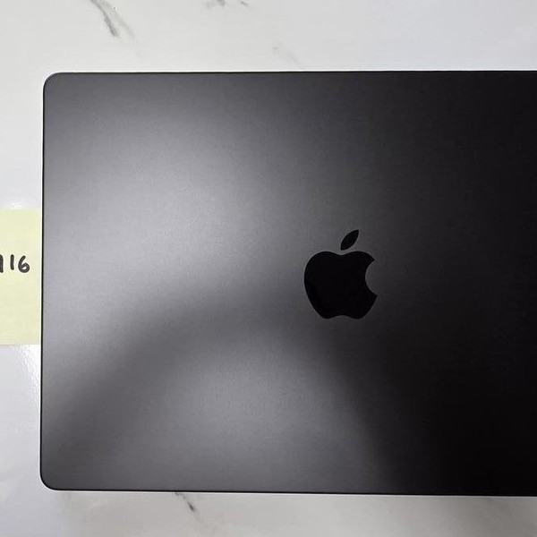 MacBook Pro 2024 - 14 inch - 512 GB, Space Black, 16 GB, Apple M4
