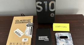 Mint
													Samsung Galaxy S10e - AT&T, Black, 128 GB, 6 GB, SM-G970U, photo 1 of 10