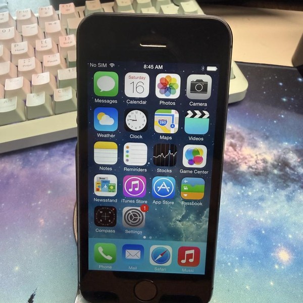 Apple iPhone 5S - Unlocked, 64 GB, Gray, A1533, GSM