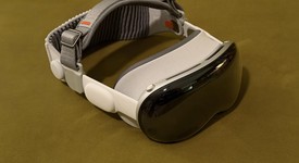 Mint
													Apple Vision Pro - 256 GB, photo 1 of 15