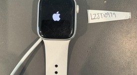 Good
													Apple Watch Series 8 41mm - Silver, A2770 - GPS, Aluminum, photo 1 of 5