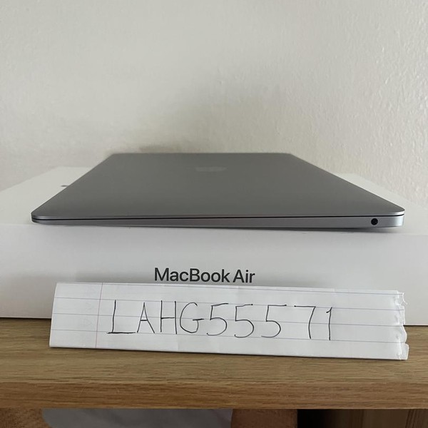 MacBook Air 2020 - 13 inch - 256 GB, Silver, 8 GB, Apple M1