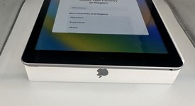 Good
													Apple iPad 5th Gen - Wi-Fi, Gray, 32 GB, A1822, photo 4 of 6