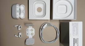 Used
													Apple AirPods Pro - Wireless Case, photo 1 of 13