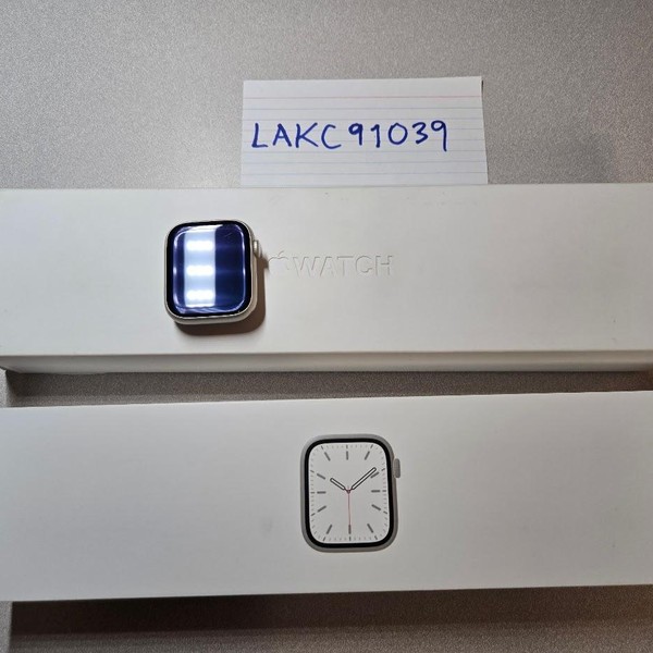 Apple Watch Series 7 45mm - Starlight, A2474 - GPS, Aluminum