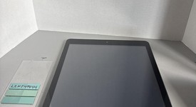 Good
													Apple iPad 9th Gen - Unlocked, Gray, 64 GB, A2603, photo 2 of 5