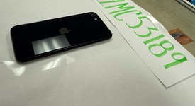 Mint
													Apple iPhone SE 3rd Gen 2022 - Unlocked, Midnight, 64 GB, A2595, photo 4 of 8